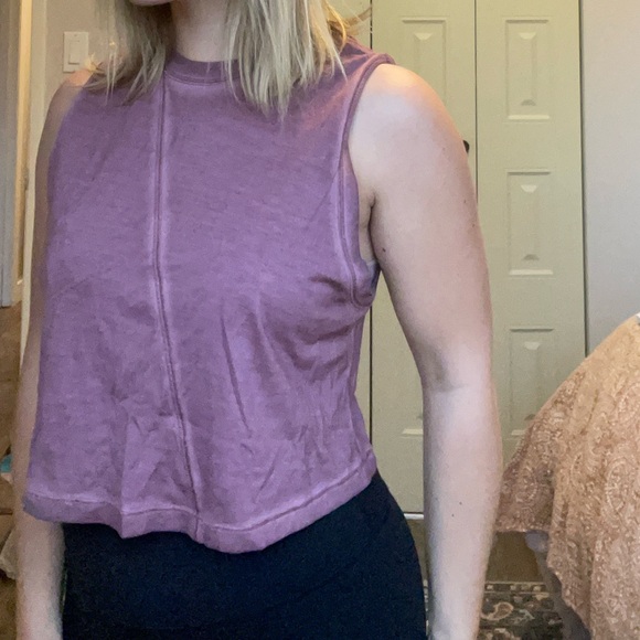 Bundle of 2 Lululemon Tank Tops! Please read description for sizing. - Picture 5 of 12